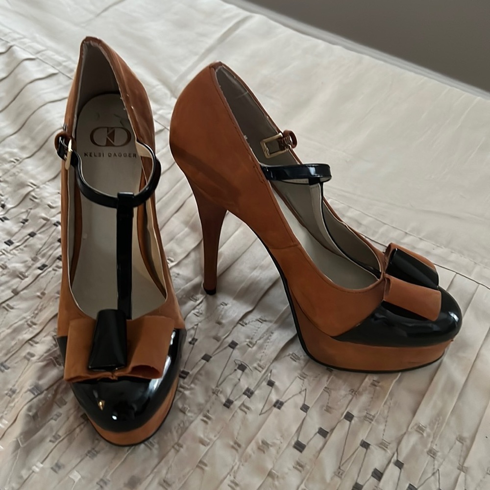 Kelsi Dagger Sexy Platform T-Strap Pump